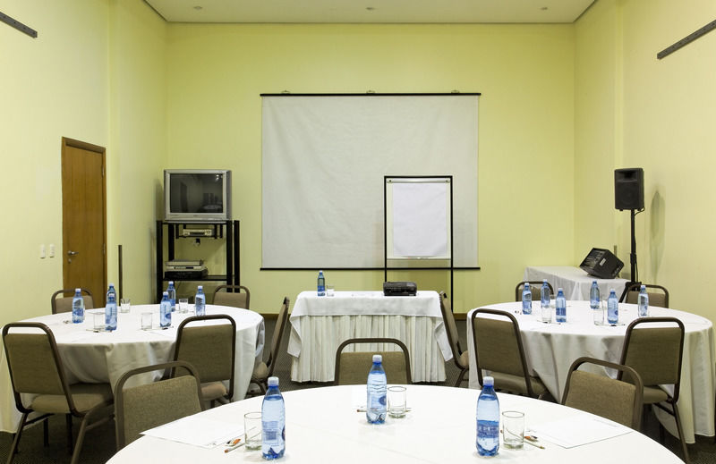 Hotel Intercity De Belas 4*